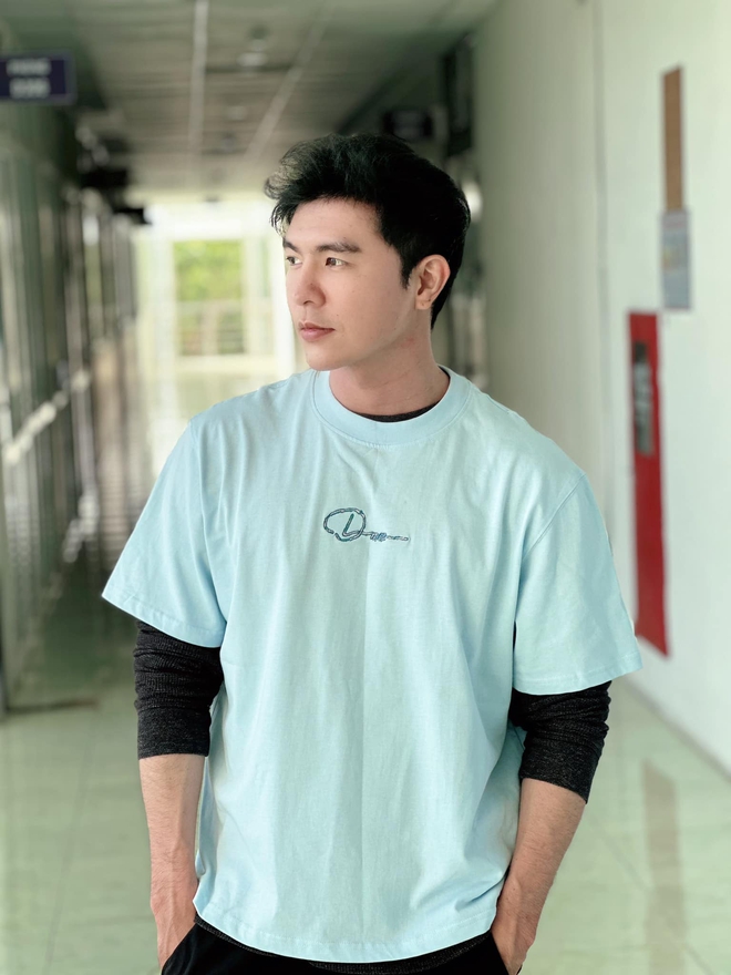 Gương mặt gây bất ngờ trong Mưa đỏ - "phản diện" chiếm trọn spotlight- Ảnh 14. Gương mặt gây bất ngờ trong Mưa đỏ - "phản diện" chiếm trọn spotlight- Ảnh 14.