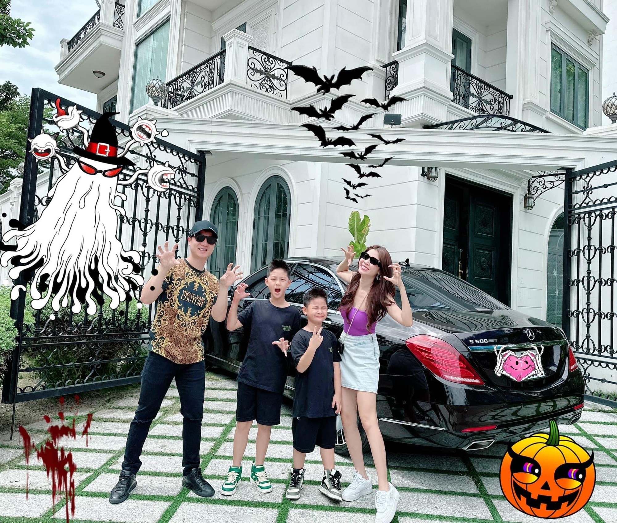 Nam ca sĩ từng mắc bệnh nghiêm trọng: Sở hữu biệt thự triệu đô, tuổi 42 có cuộc sống hôn nhân viên mãn- Ảnh 10. Nam ca sĩ từng mắc bệnh nghiêm trọng: Sở hữu biệt thự triệu đô, tuổi 42 có cuộc sống hôn nhân viên mãn- Ảnh 10.