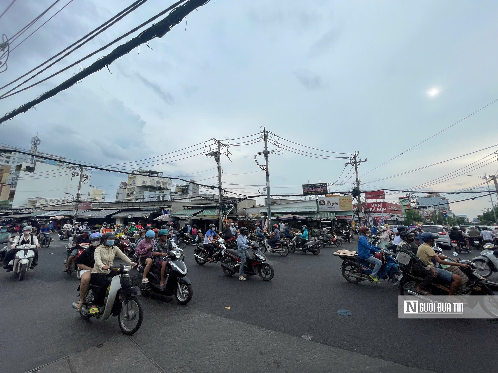 Cận cảnh 3 giao lộ được Tp.HCM lên phương án xây cầu vượt để giải quyết tình trạng kẹt xe- Ảnh 26. Cận cảnh 3 giao lộ được Tp.HCM lên phương án xây cầu vượt để giải quyết tình trạng kẹt xe- Ảnh 26.
