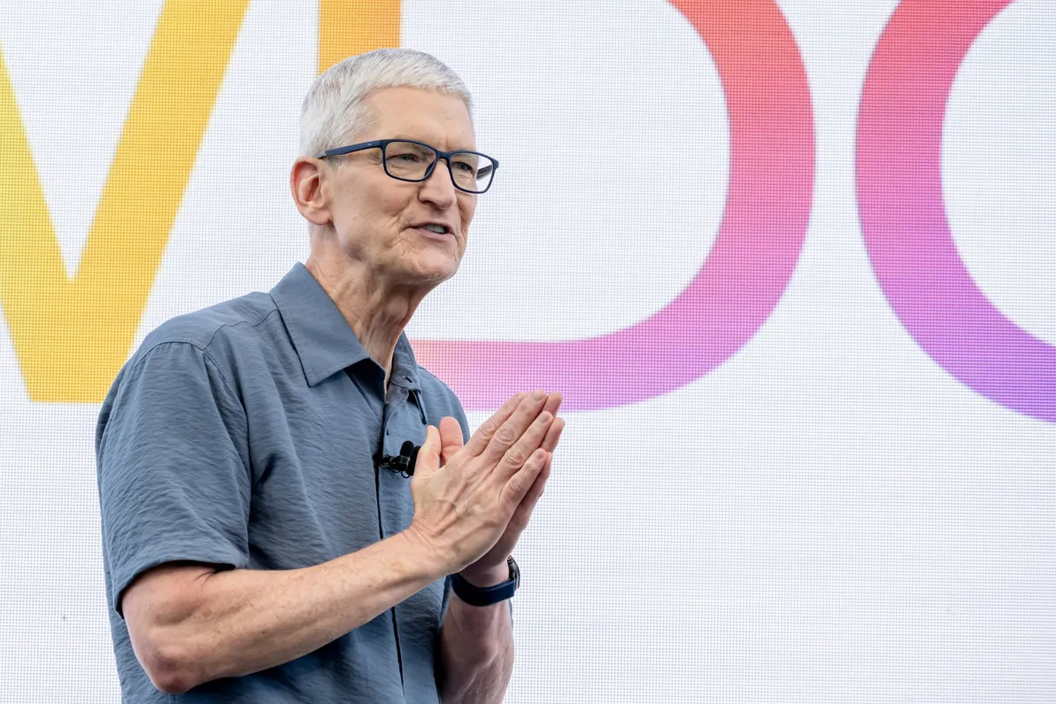 Tim Cook tuyên bố Apple sẵn sàng “mở hầu bao” để bắt kịp trend AI- Ảnh 1. Tim Cook tuyên bố Apple sẵn sàng “mở hầu bao” để bắt kịp trend AI- Ảnh 1.