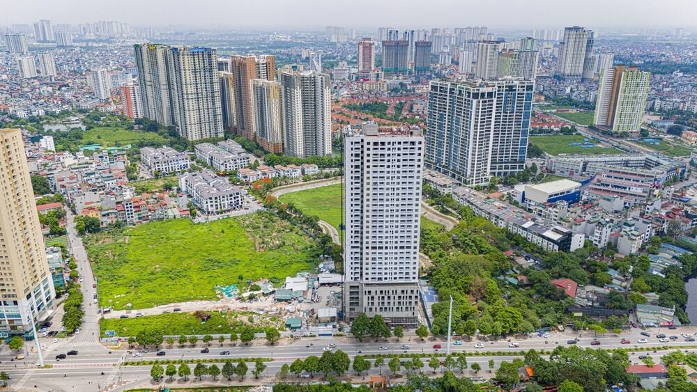 Lương thấp nhưng nhận thưởng Tết cao, có mất điều kiện mua nhà ở xã hội? - Ảnh 1.