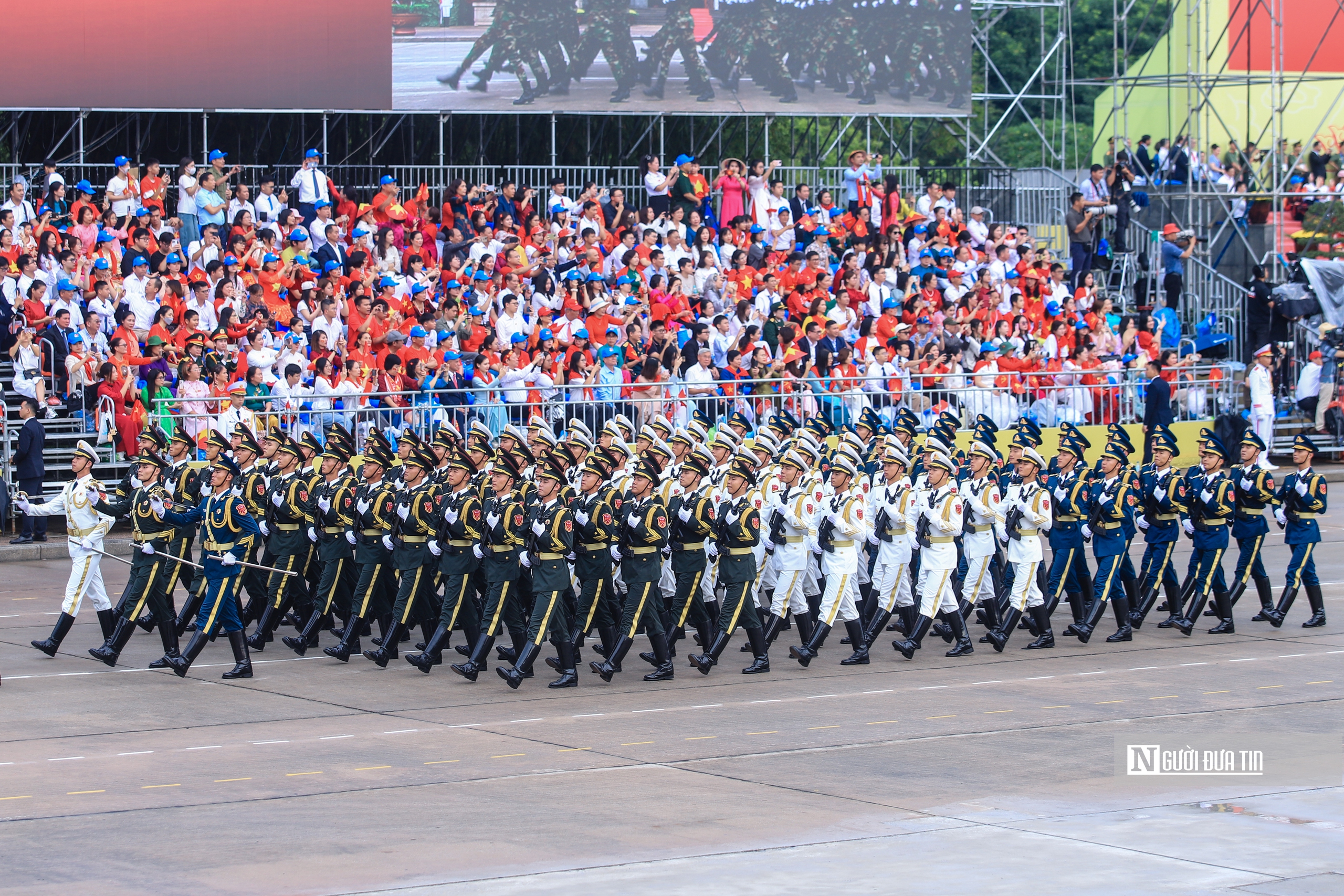 Khối quân nhân Trung Quốc, Nga...sải bước trên Quảng trường Ba Đình- Ảnh 2. Khối quân nhân Trung Quốc, Nga...sải bước trên Quảng trường Ba Đình- Ảnh 2.