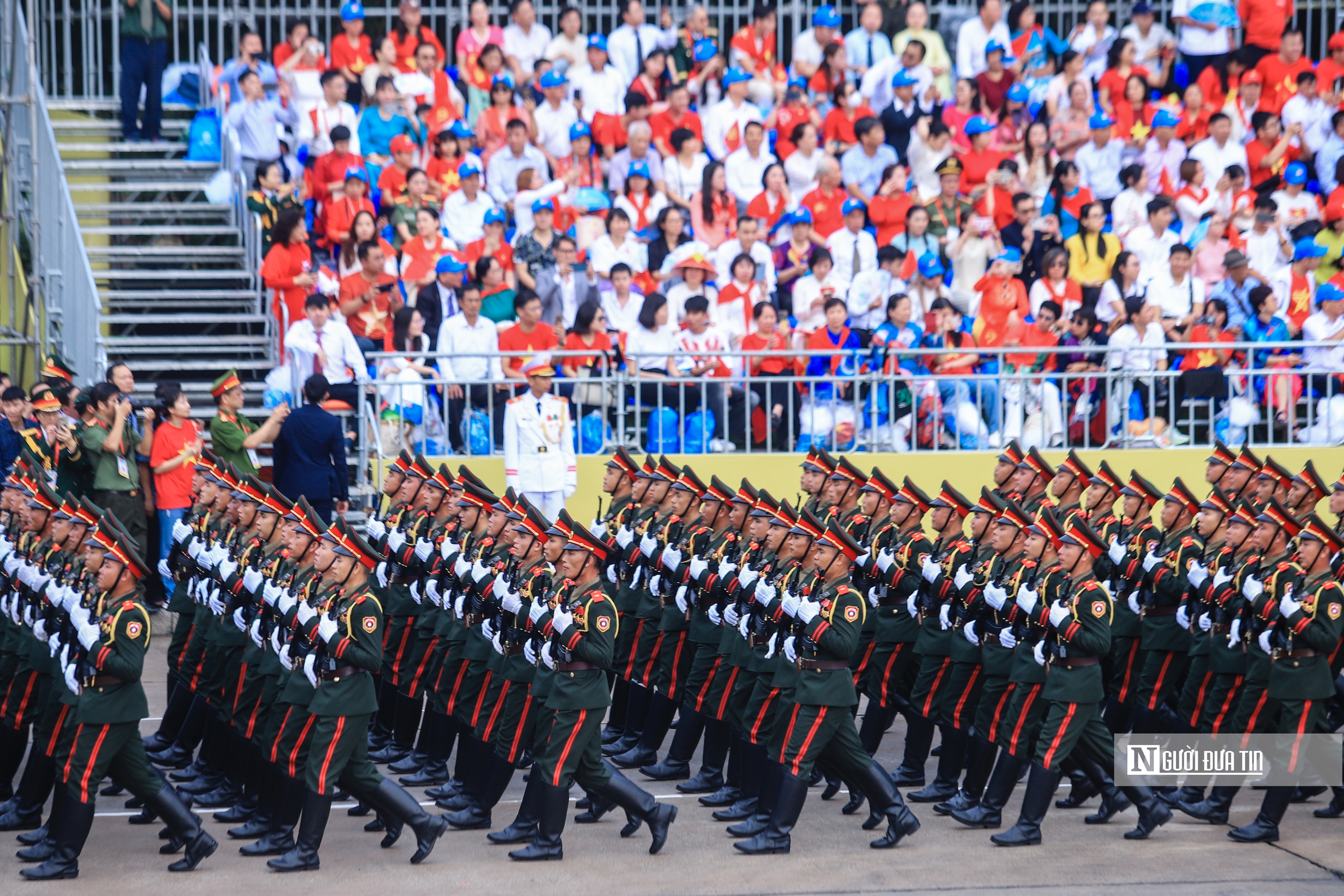 Khối quân nhân Trung Quốc, Nga...sải bước trên Quảng trường Ba Đình- Ảnh 10. Khối quân nhân Trung Quốc, Nga...sải bước trên Quảng trường Ba Đình- Ảnh 10.