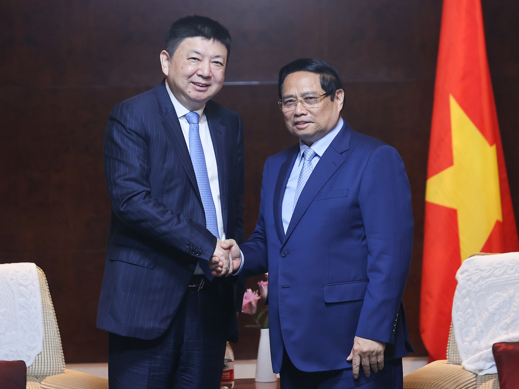 Thủ tướng tiếp lãnh đạo các tập đoàn hàng đầu Trung Quốc muốn mở rộng đầu tư, hợp tác tại Việt Nam- Ảnh 5. Thủ tướng tiếp lãnh đạo các tập đoàn Trung Quốc muốn mở rộng đầu tư tại Việt Nam - Ảnh 5.