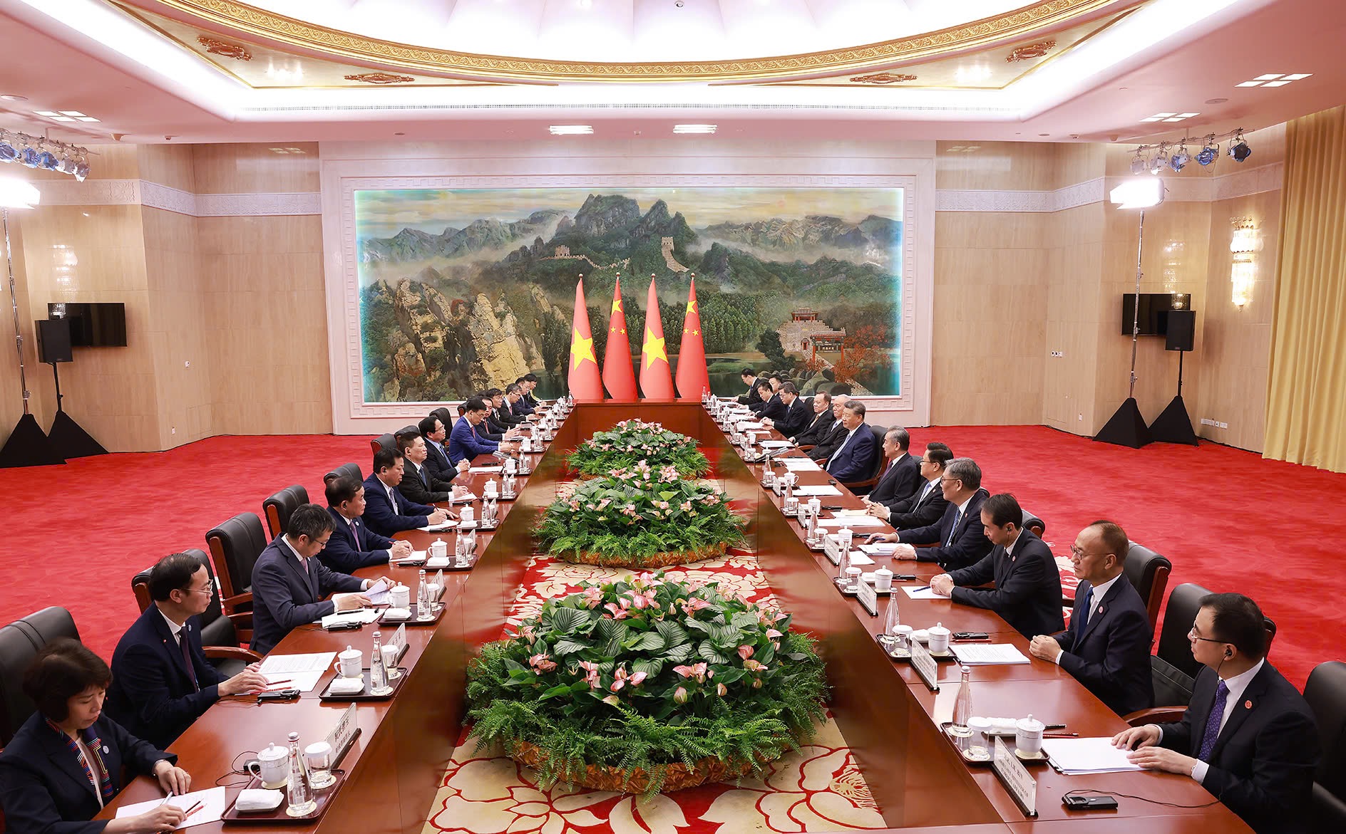 Thủ tướng Phạm Minh Chính hội kiến Tổng Bí thư, Chủ tịch nước Trung Quốc- Ảnh 2. Thủ tướng Phạm Minh Chính hội kiến Tổng Bí thư, Chủ tịch Trung Quốc Tập Cận Bình - Ảnh 2.