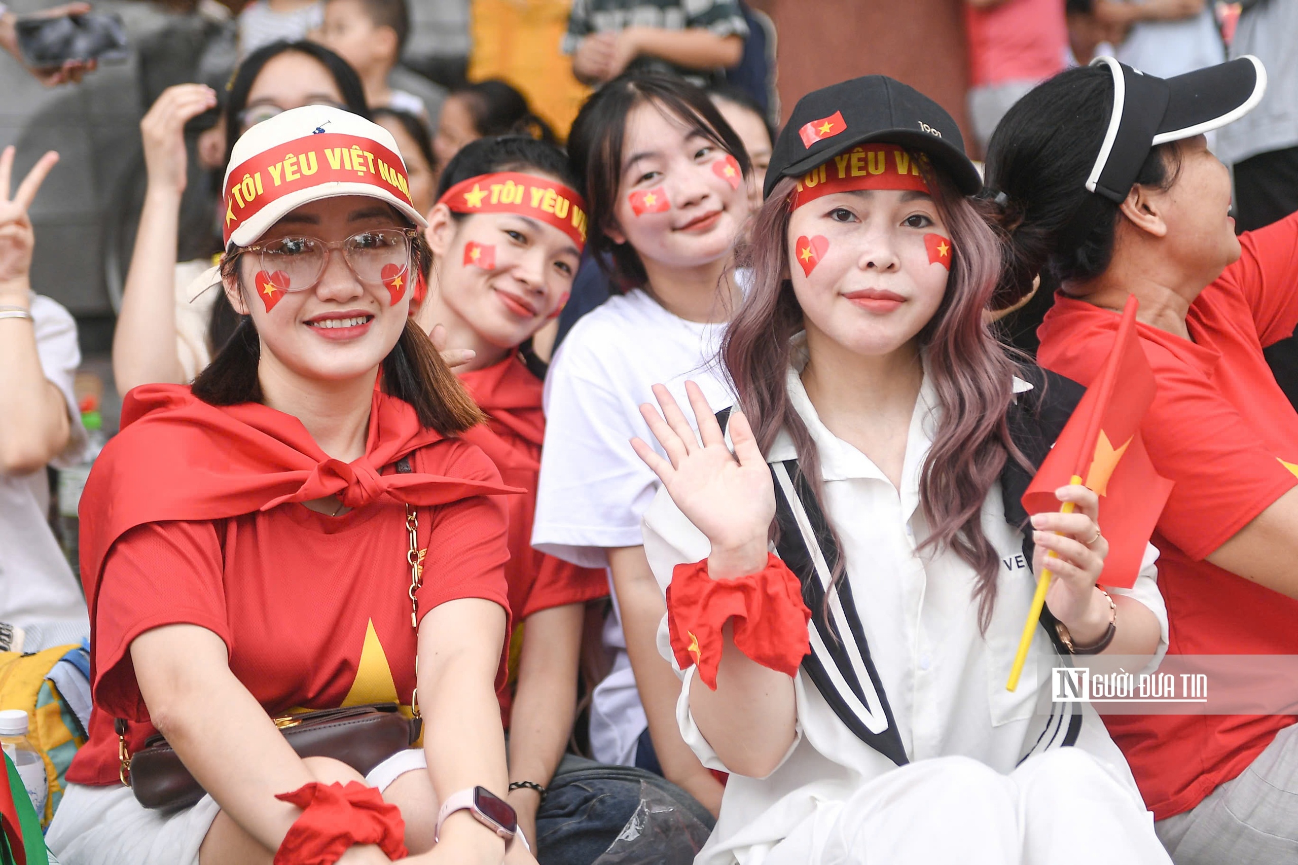 Đã chi gần 5.700 tỷ đồng tặng quà Quốc khánh 2/9  - Ảnh 1.