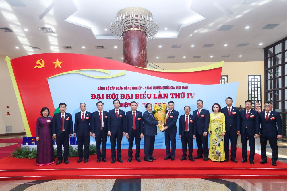 Phát triển Tập đoàn có tiềm lực mạnh, quản trị hiện đại, năng lực cạnh tranh cao, tiên phong trong chuyển dịch năng lượng và tăng trưởng xanh bền vững - Ảnh 8.