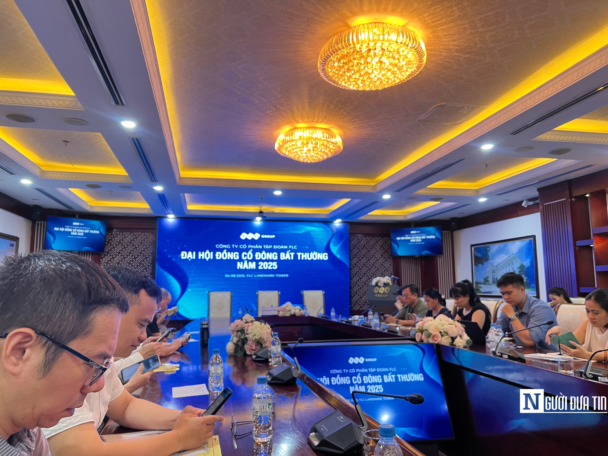 FLC tổ chức bất thành ĐHĐCĐ bất thường, cổ đông sốt ruột vì cổ phiếu chưa giao dịch lại - Ảnh 1.