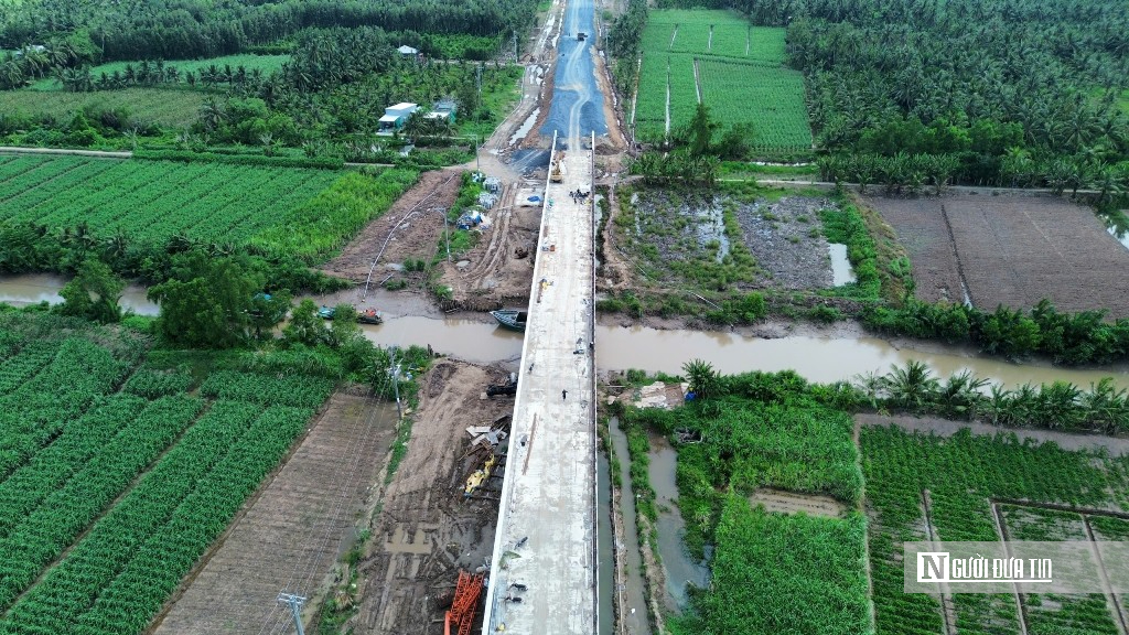 Tạm ngừng lưu thông qua cầu Đại Ngãi 2 để hoàn thiện thủ tục thông xe kỹ thuật- Ảnh 2. Tạm ngừng lưu thông qua cầu Đại Ngãi 2 để hoàn thiện thủ tục thông xe kỹ thuật- Ảnh 2.