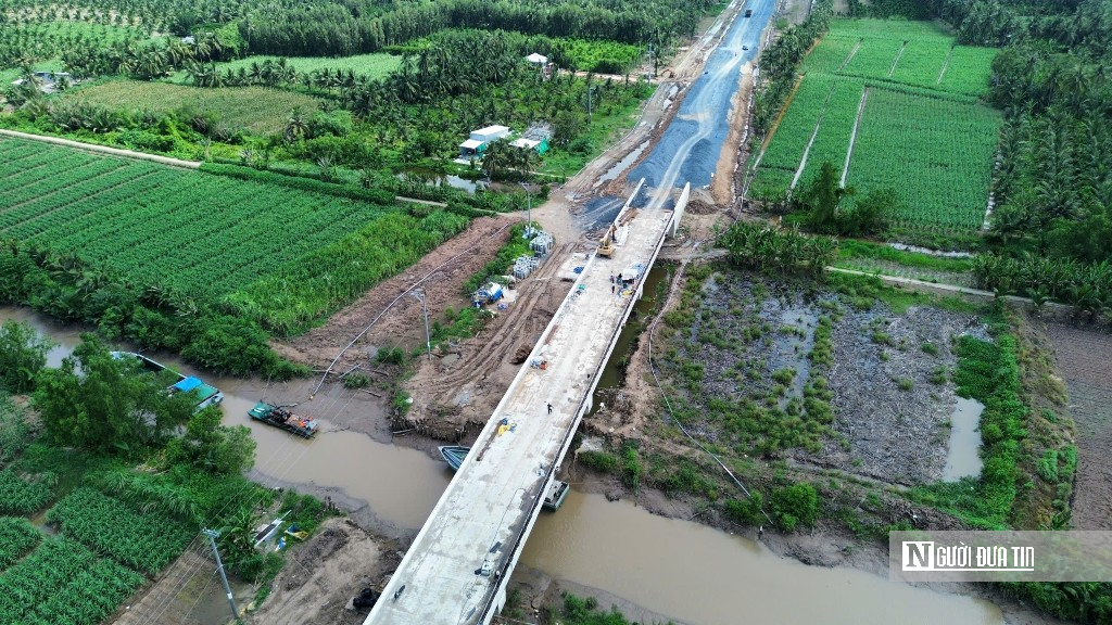 Tạm ngừng lưu thông qua cầu Đại Ngãi 2 để hoàn thiện thủ tục thông xe kỹ thuật- Ảnh 3. Tạm ngừng lưu thông qua cầu Đại Ngãi 2 để hoàn thiện thủ tục thông xe kỹ thuật- Ảnh 3.