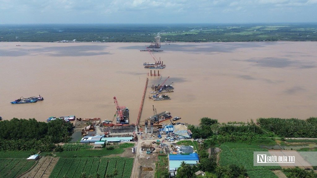 Tạm ngừng lưu thông qua cầu Đại Ngãi 2 để hoàn thiện thủ tục thông xe kỹ thuật- Ảnh 7. Tạm ngừng lưu thông qua cầu Đại Ngãi 2 để hoàn thiện thủ tục thông xe kỹ thuật- Ảnh 7.