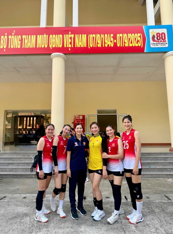 Cựu Hoa khôi bóng chuyền Phạm Thị Yến tái xuất thi đấu sau 8 năm giải nghệ - Ảnh 3.