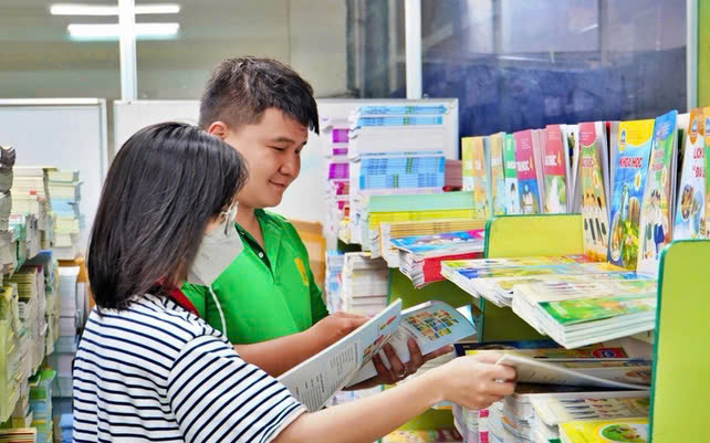 Chủ động điều chỉnh tài liệu giáo dục địa phương theo đặc thù đơn vị hành chính mới - Ảnh 2.