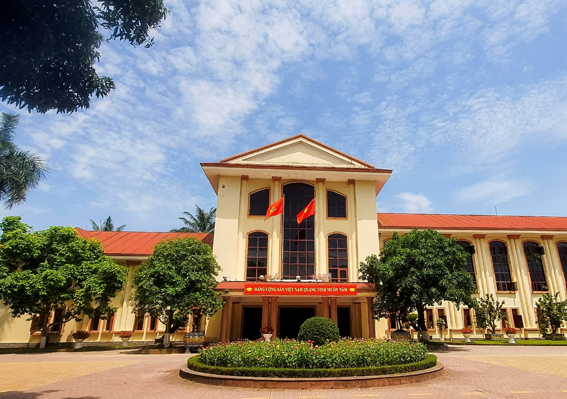 Hoan hô tỉnh ủy Nghệ An - Ảnh 1.
