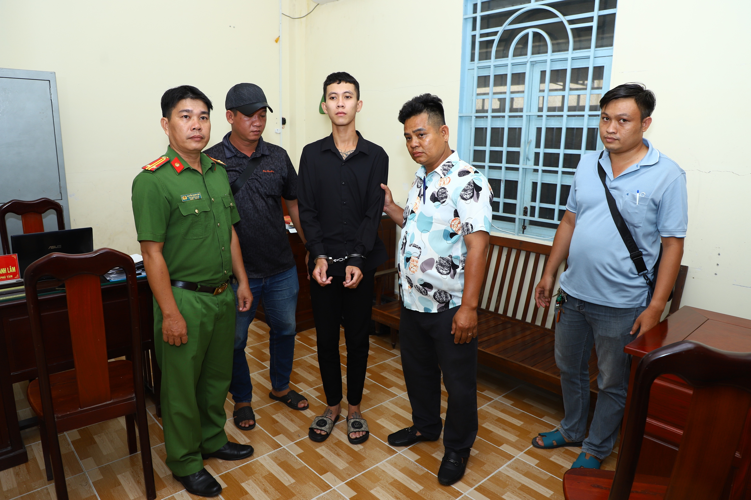 Chưa đầy 24 giờ, Công an Tp.Cần Thơ liên tiếp phối hợp bắt giữ 2 đối tượng giết người - Ảnh 1.