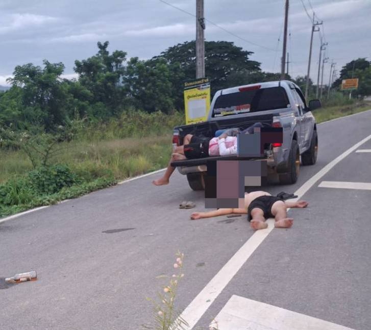 Phát hiện 3 "thi thể" trên đường, người dân lập tức gọi cảnh sát và cái kết - Ảnh 1.