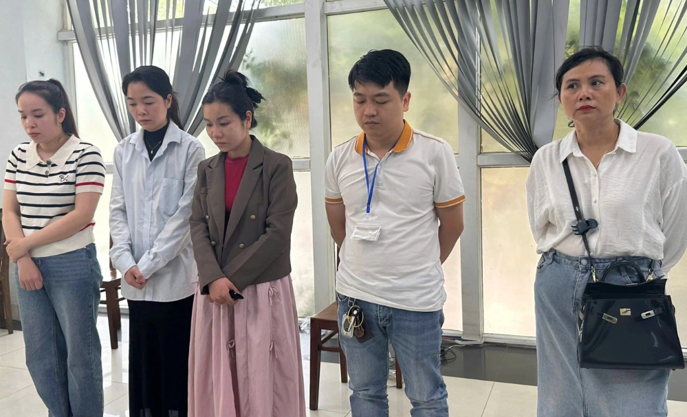 Lộ loạt sai phạm tại phòng khám 'vẽ bệnh', thu tiền chênh lệch hàng chục triệu mỗi ca ở Đà Nẵng- Ảnh 2.