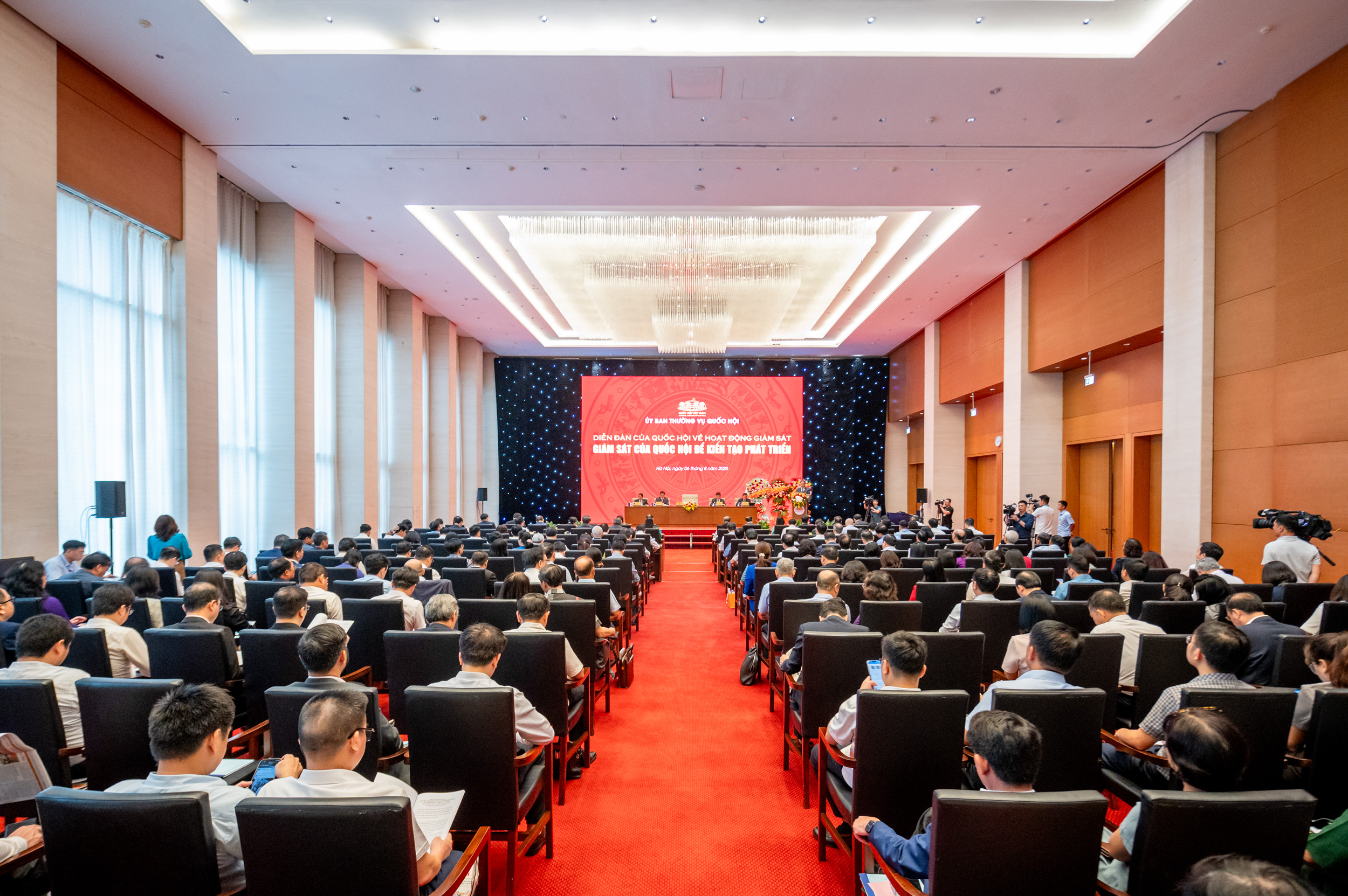 Chủ tịch Quốc hội: Đổi mới hoạt động giám sát là tất yếu khách quan- Ảnh 2. Chủ tịch Quốc hội: Đổi mới hoạt động giám sát là tất yếu khách quan- Ảnh 2.
