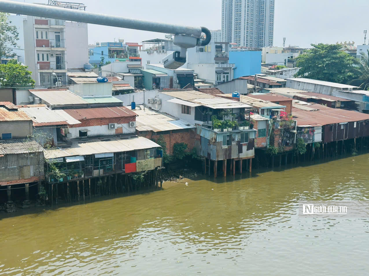 Cận cảnh cuộc sống tạm bợ của người dân ở bờ Bắc Kênh Đôi Tp.HCM trước ngày "thay áo mới" - Ảnh 9.