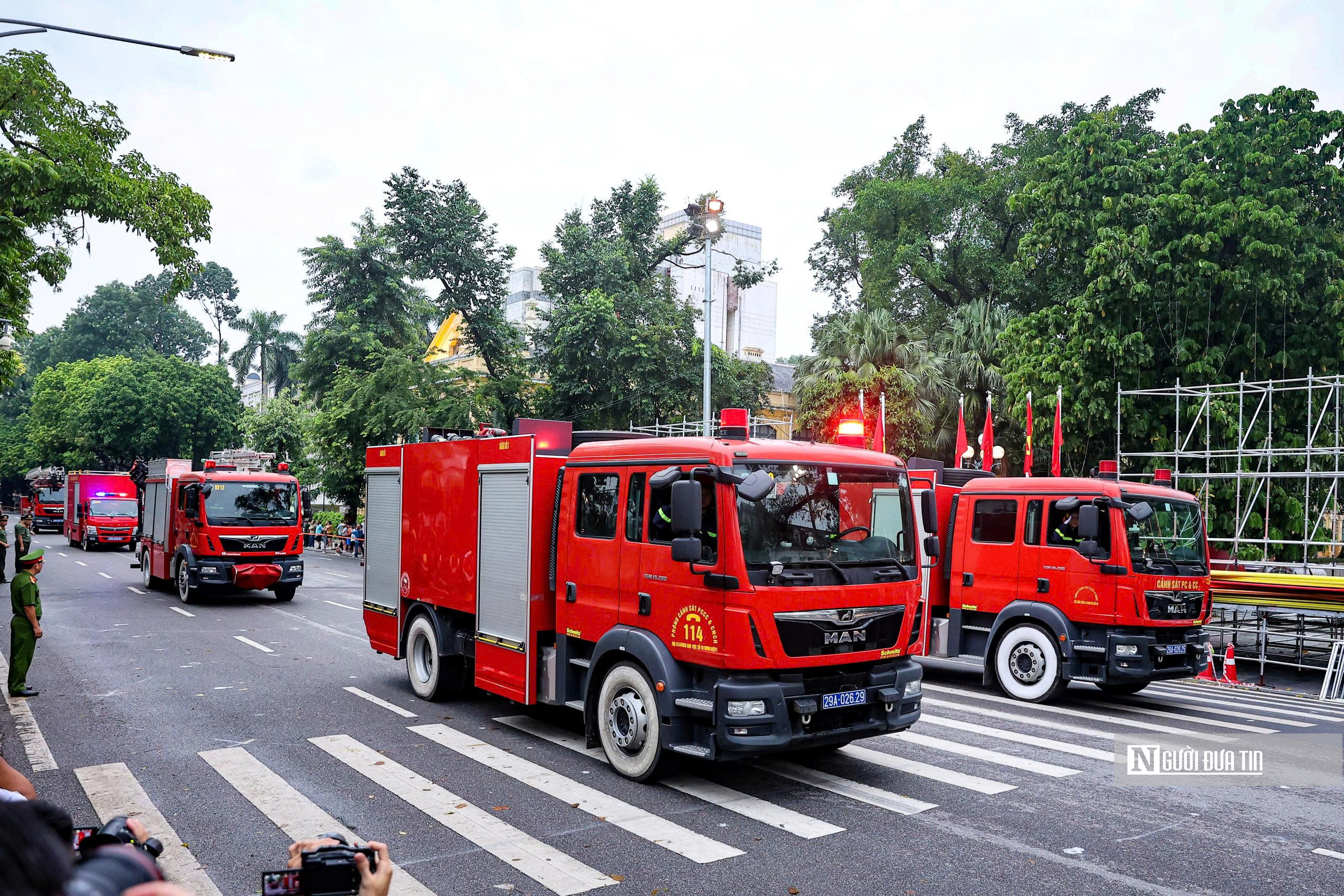 Công an Hà Nội sơ duyệt diễu binh chào mừng kỷ niệm 80 năm Cách mạng Tháng Tám- Ảnh 8. Công an Hà Nội sơ duyệt diễu binh chào mừng kỷ niệm 80 năm Cách mạng Tháng Tám- Ảnh 8.