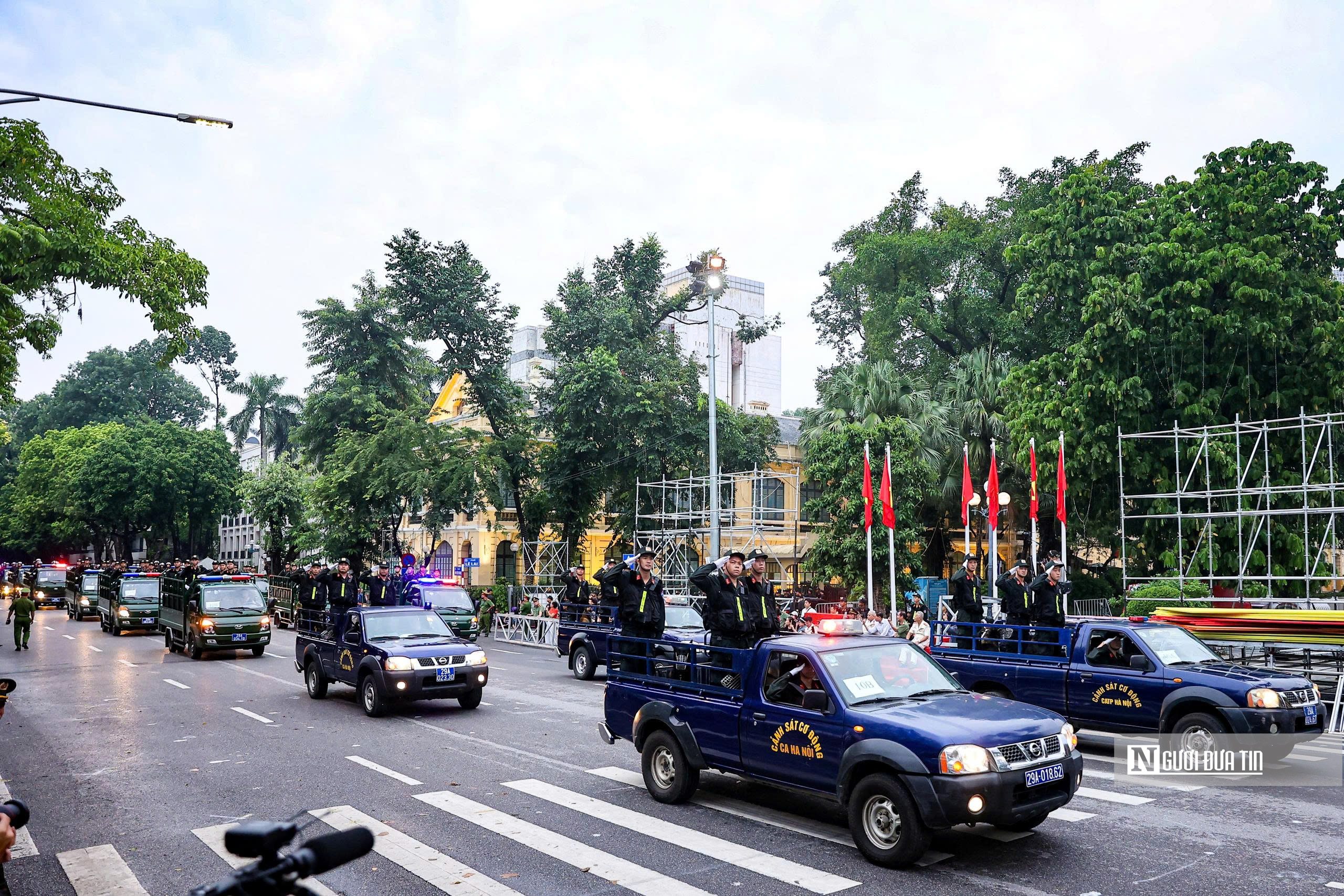 Công an Hà Nội sơ duyệt diễu binh chào mừng kỷ niệm 80 năm Cách mạng Tháng Tám- Ảnh 7. Công an Hà Nội sơ duyệt diễu binh chào mừng kỷ niệm 80 năm Cách mạng Tháng Tám- Ảnh 7.