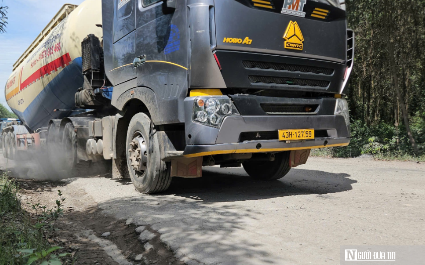 Bản tin 10/8: Bé trai 4 tuổi đuối nước ở bể bơi, gia đình suýt mất con vì sơ cứu sai cách - Ảnh 2.