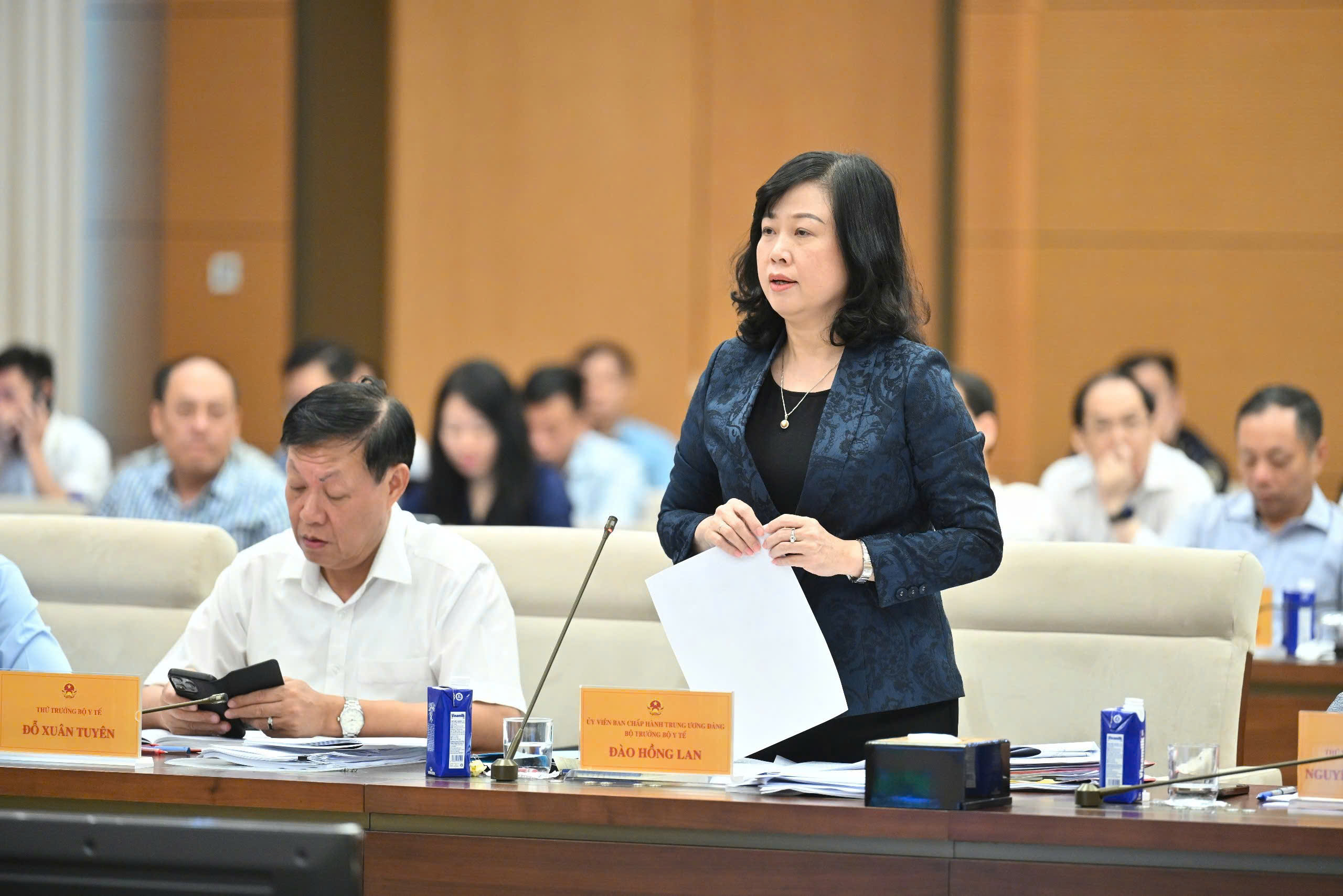 Nghiên cứu tăng nặng hình phạt đối với hành vi sản xuất, buôn bán, tàng trữ thuốc giả - Ảnh 2.