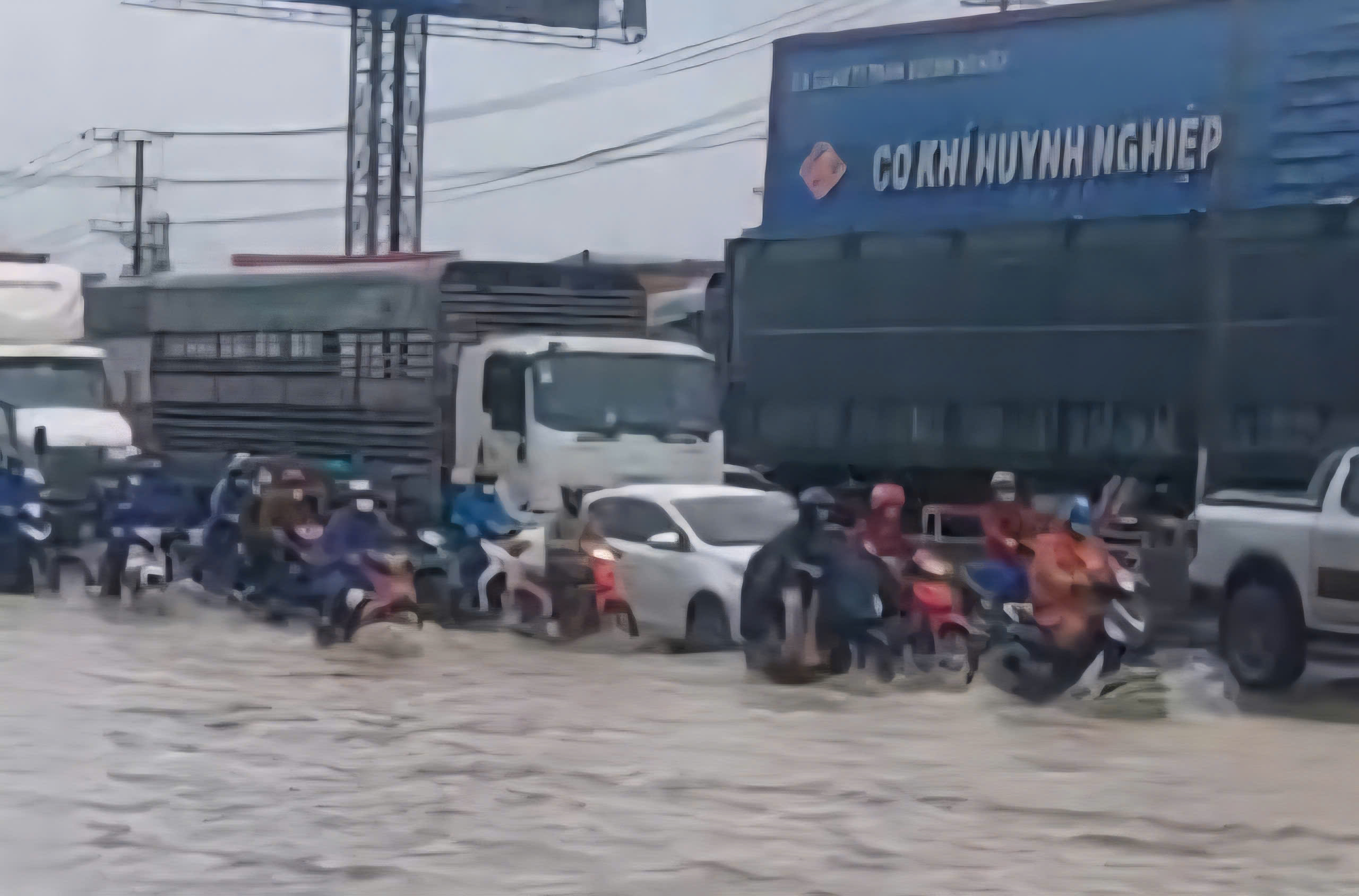 Cảnh báo lũ quét, sạt lở đất tại nhiều địa phương ở Đồng Nai- Ảnh 1. Cảnh báo lũ quét, sạt lở đất tại nhiều địa phương ở Đồng Nai- Ảnh 1.