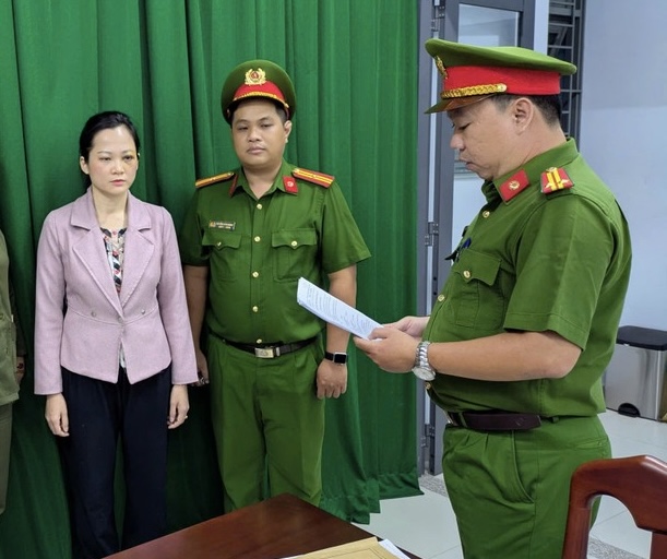 Tạm giữ hình sự chủ phòng khám nha khoa Tuyết Chinh- Ảnh 1. Tạm giữ hình sự chủ phòng khám nha khoa Tuyết Chinh- Ảnh 1.