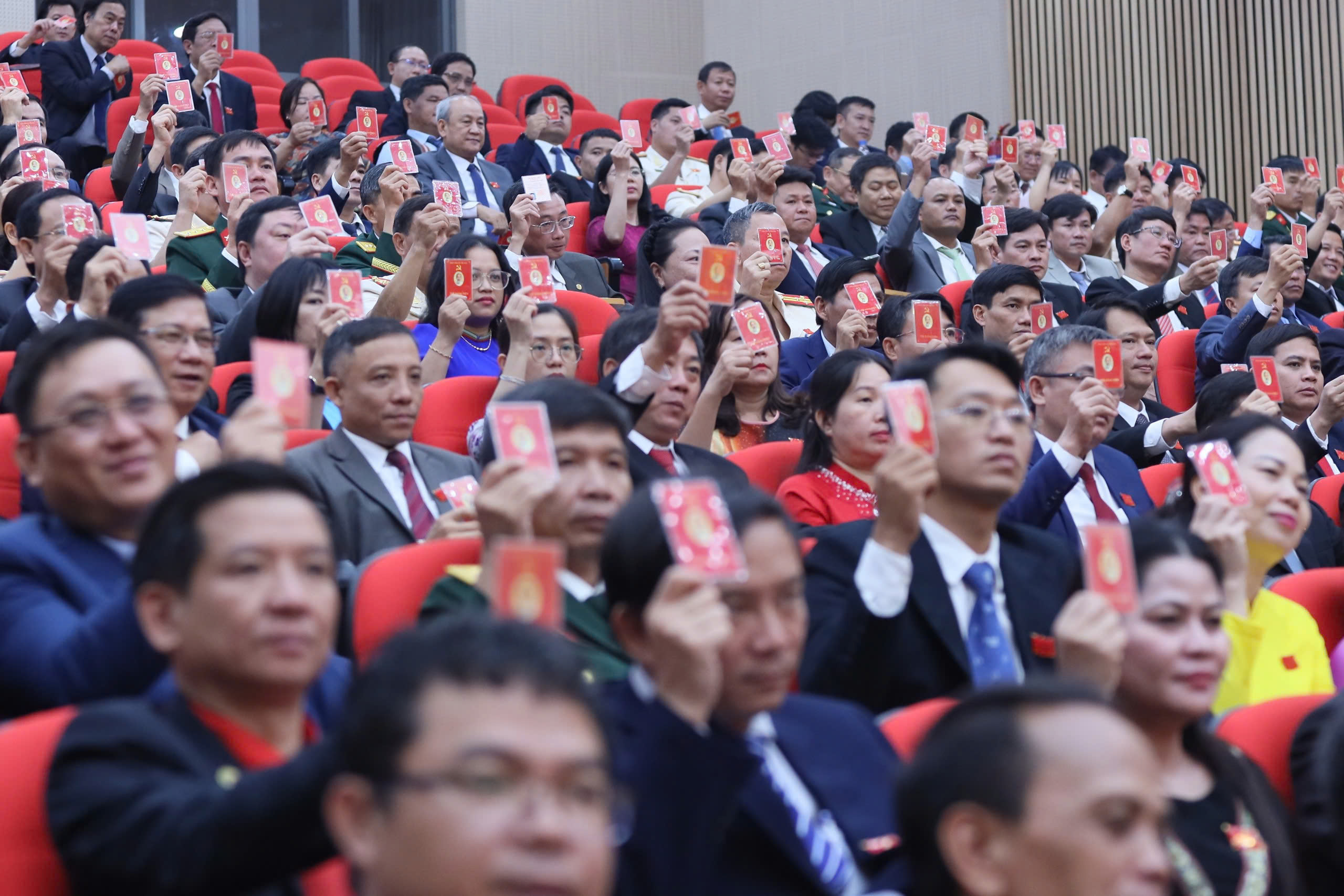 Bí thư Quảng Ngãi: Quyết tâm phát huy tiềm năng, vượt khó vươn lên- Ảnh 3.