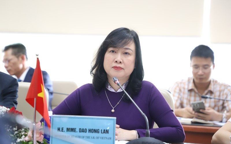 Việt Nam mong muốn Nga chuyển giao công nghệ sản xuất vắc-xin chống ung thư- Ảnh 1.