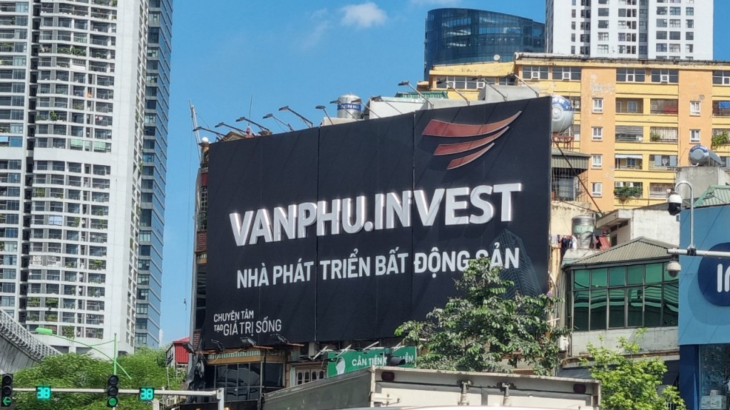 Văn Phú Invest nhận án phạt 380 triệu đồng vì loạt vi phạm- Ảnh 1. Văn Phú Invest nhận án phạt 380 triệu đồng vì loạt vi phạm- Ảnh 1.