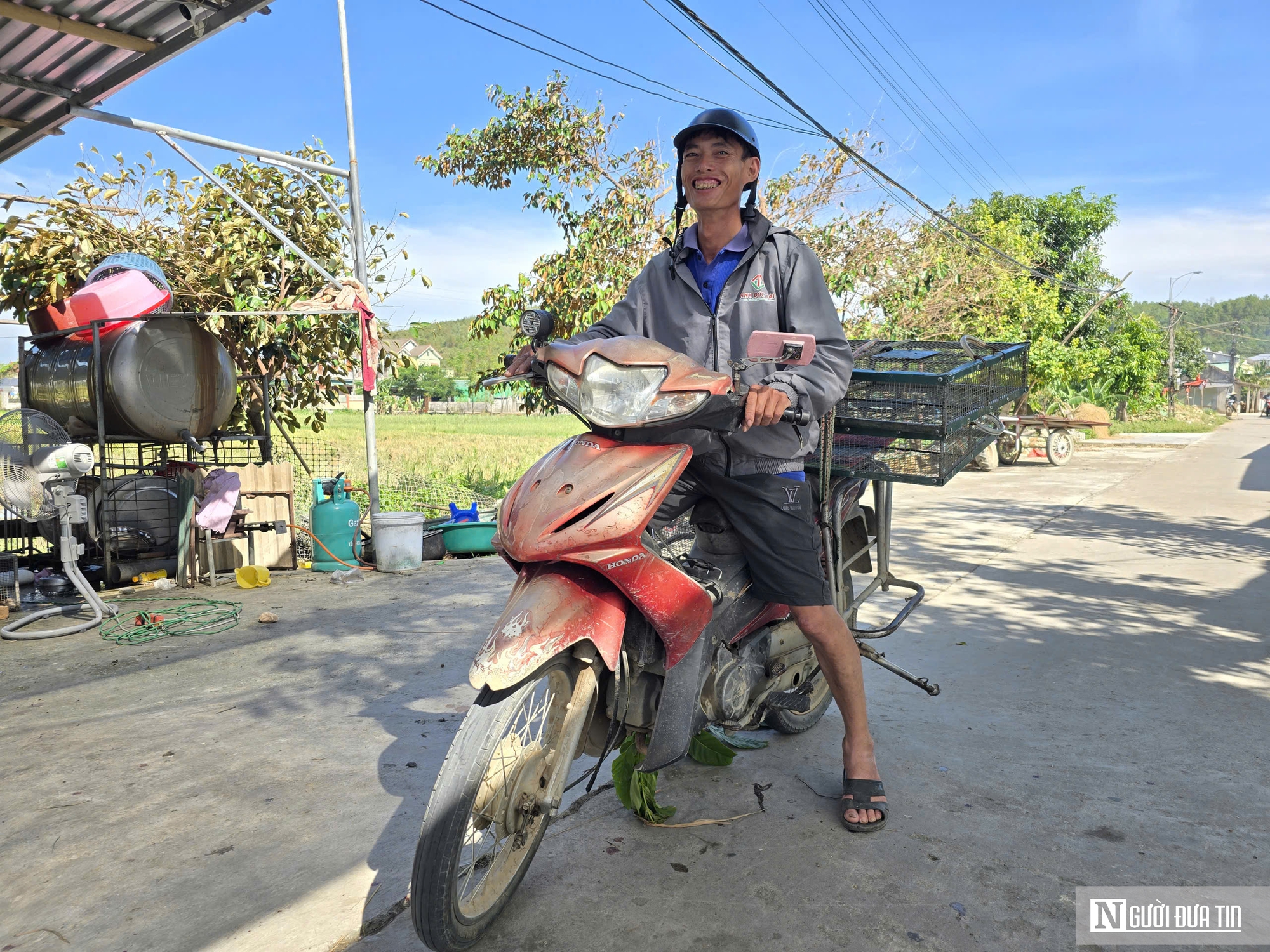 Săn con “ăn tàn phá hoại”, người nông dân kiếm tiền triệu mỗi ngày- Ảnh 4. Săn con “ăn tàn phá hoại”, người nông dân kiếm tiền triệu mỗi ngày- Ảnh 4.