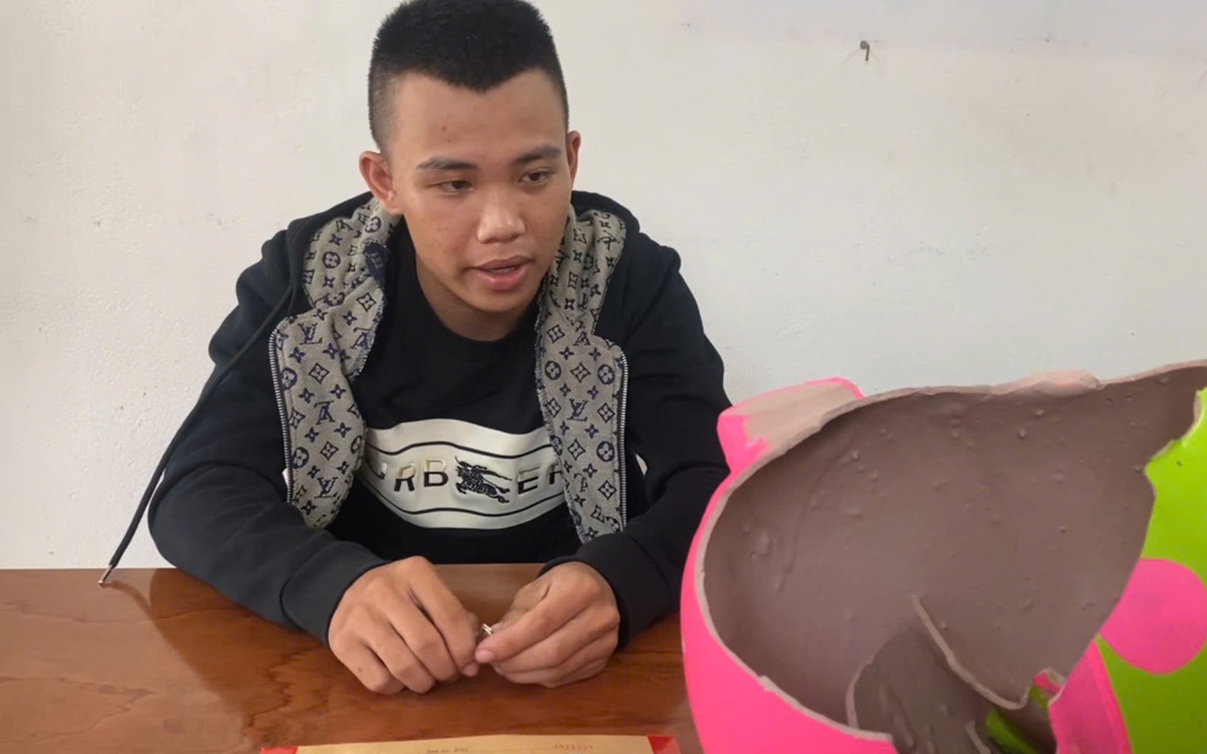 Bản tin 15/9: Công an tìm chủ sở hữu con trâu liên quan vụ tai nạn giao thông chết người- Ảnh 2.