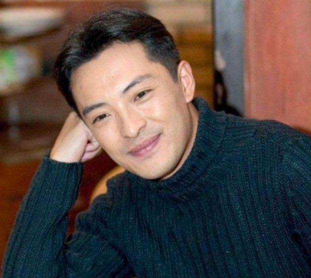 Nam diễn viên nghèo nhất showbiz: U50 vẫn ở nhà trả góp, vẫn xin tiền mẹ, hôn nhân đổ vỡ - Ảnh 1.