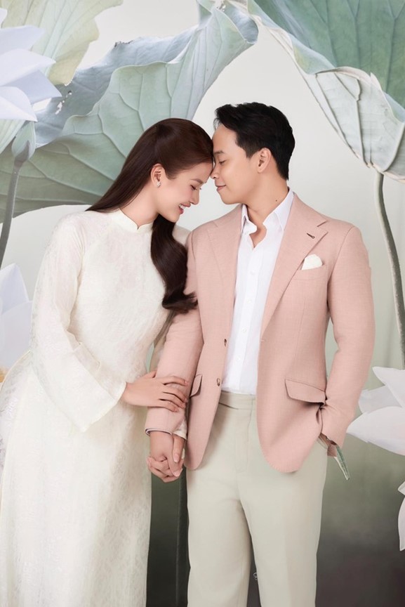 Á hậu Hương Ly sắp lên xe hoa, hé lộ danh tính của ông xã- Ảnh 1.