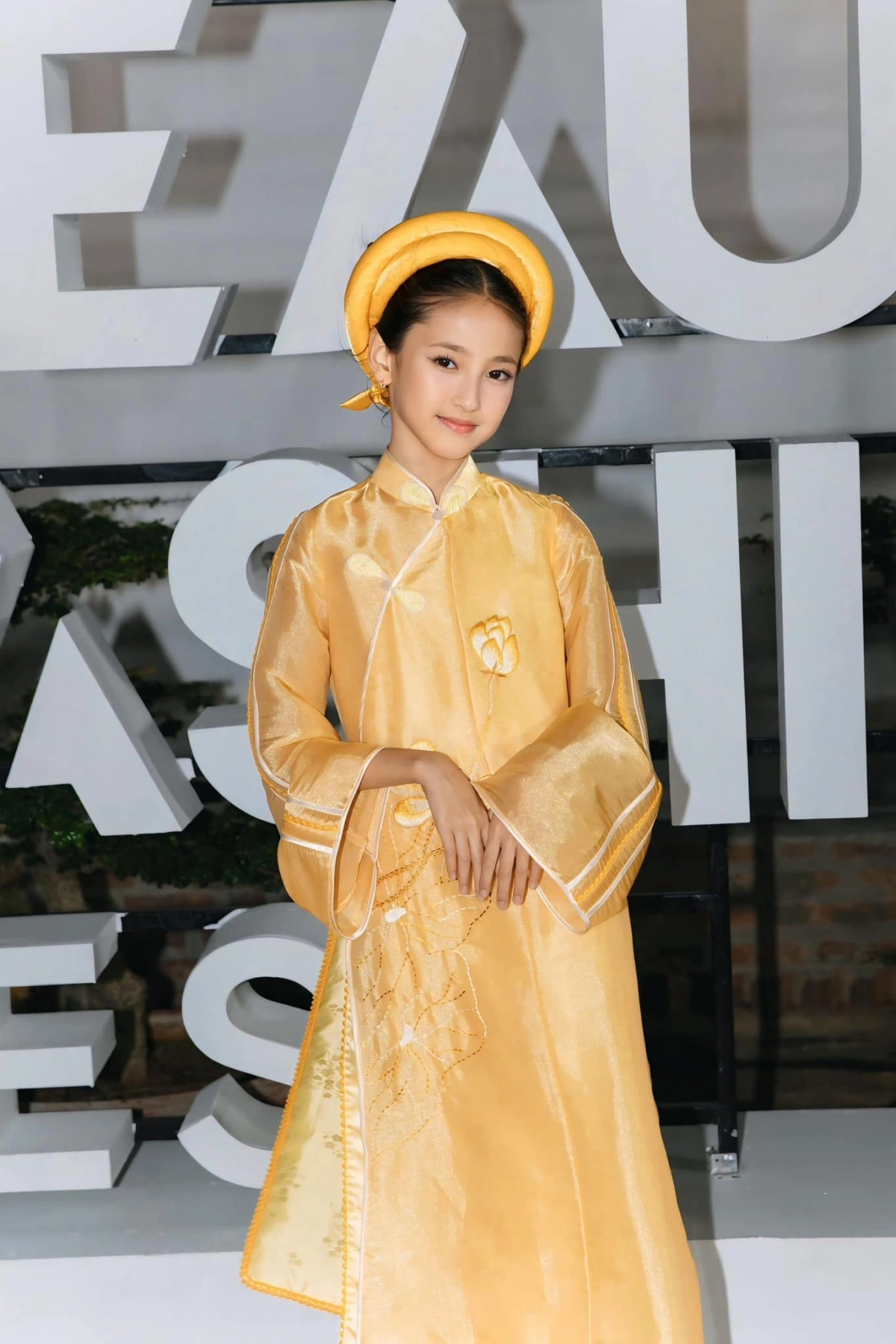Viann - Con gái Hoa hậu Hà Kiều An ở tuổi lên 10, thu hút sự chú ý - Ảnh 8.