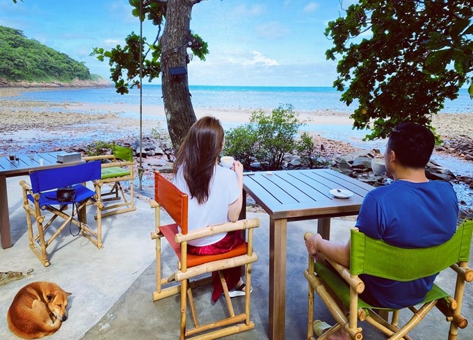 Diễn viên Chi Bảo ở tuổi 52 sở hữu bất động sản trải từ Bắc vào Nam, phong độ bên vợ đẹp kém 16 tuổi - Ảnh 12.