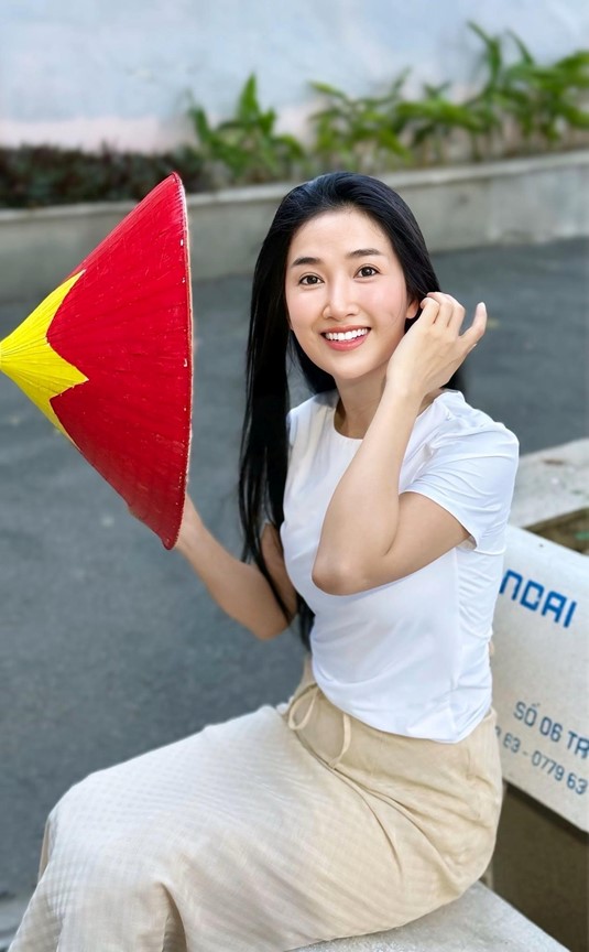 Người yêu mới kém 9 tuổi của "Nữ hoàng phim xưa" Quỳnh Lam là ai? - Ảnh 3.