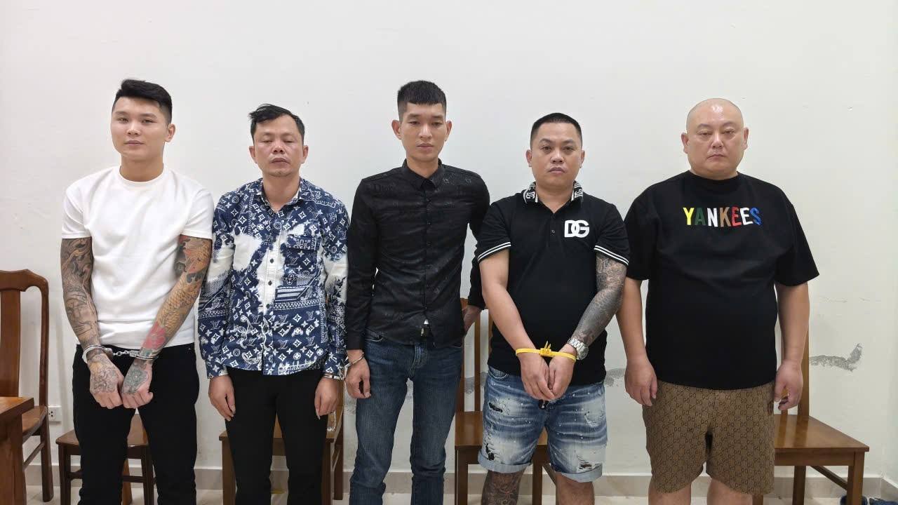 Thua bạc, 2 du khách bị nhóm người khống chế, đòi nợ “cắt cổ”- Ảnh 1.