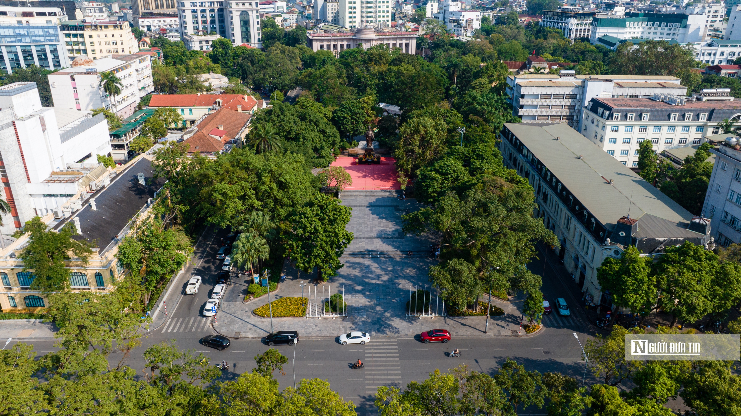 Hà Nội: Không gian hồ Hoàn Kiếm sau 3 tháng cải tạo, chỉnh trang - Ảnh 14.