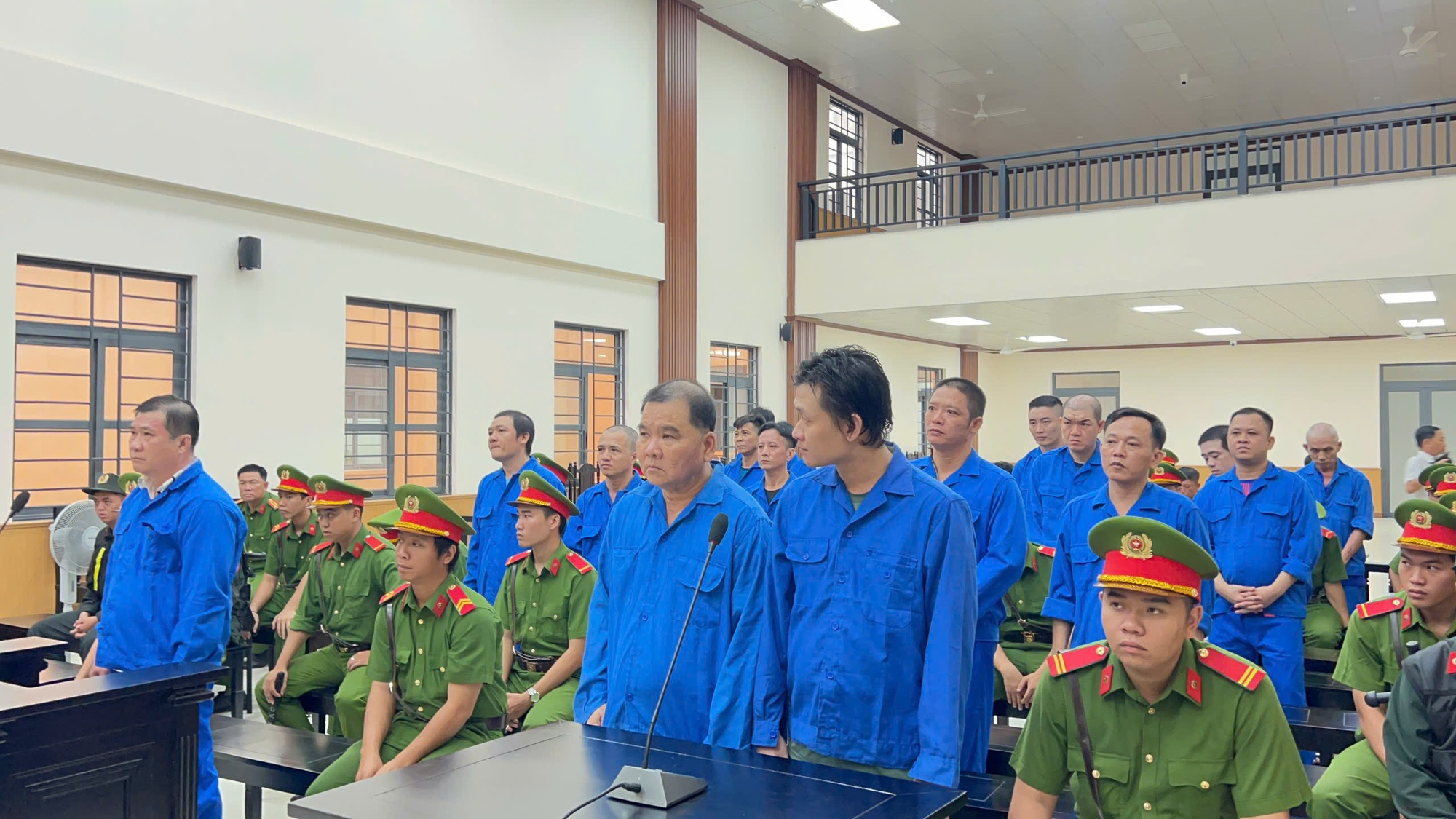 Vụ đánh bạc tại vườn sơ ri: Hiếu “Xì-po" tiếp tục "bóc lịch" lần 2- Ảnh 2.