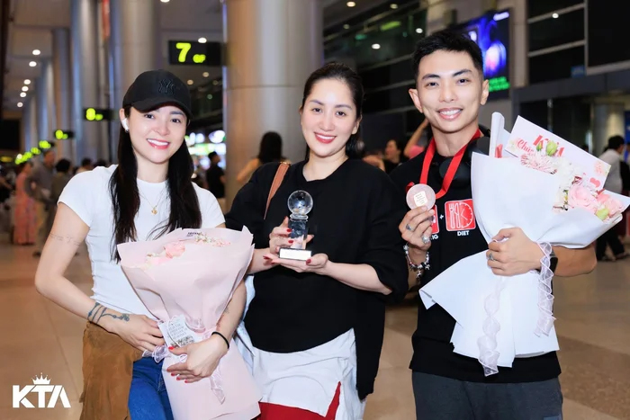 Những giọt nước mắt hạnh phúc của Khánh Thi sau khi Phan Hiển đoạt thành tích mới - Ảnh 3.