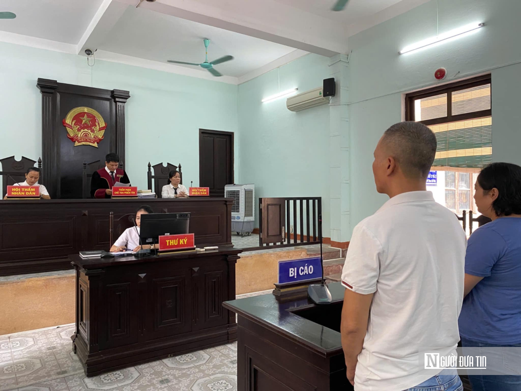 Điều hành mại dâm cho nhiều nhân viên nữ, "tú bà" cùng nam quản lý cơ sở massage lĩnh án- Ảnh 1.