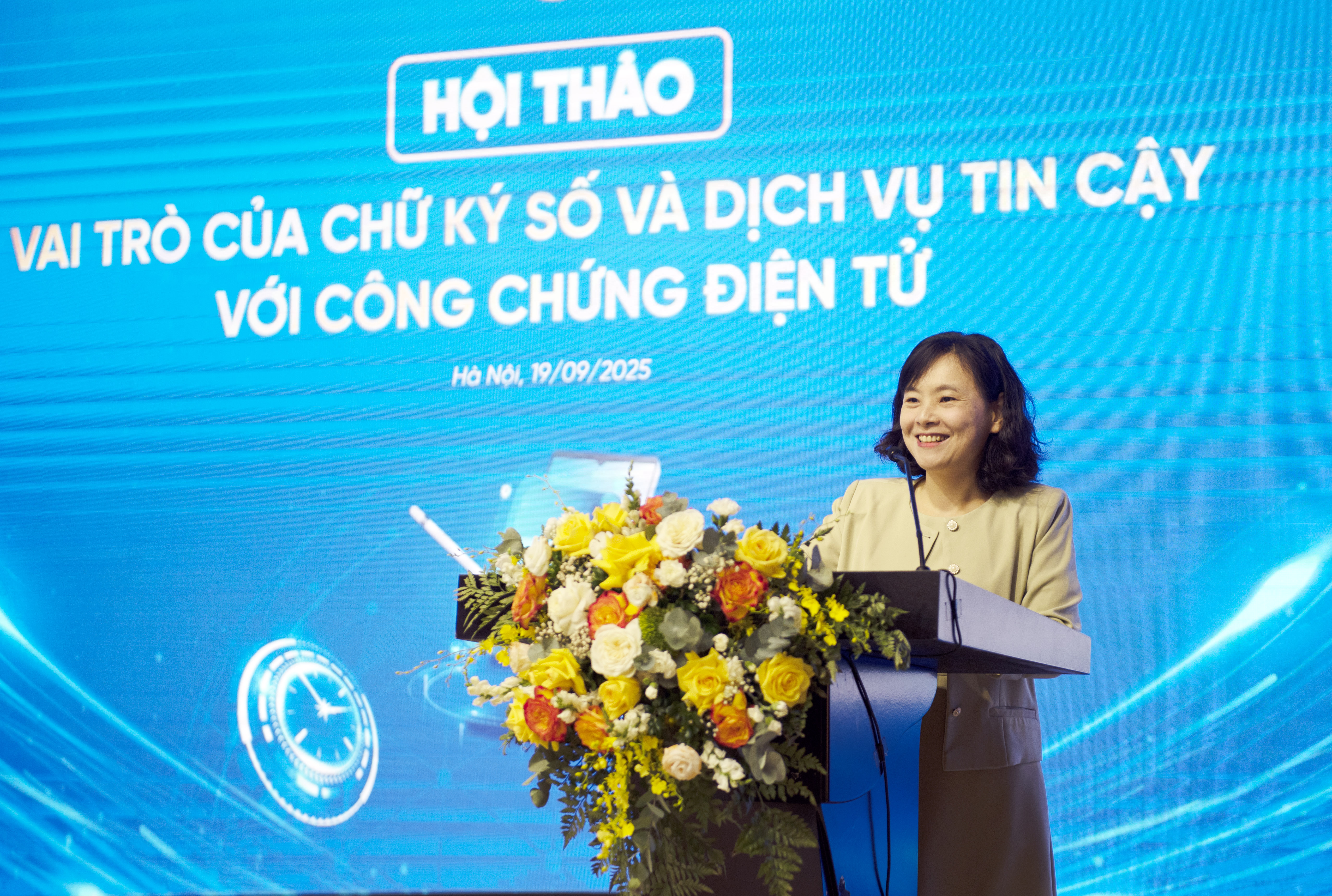 Áp dụng công chứng điện tử có thể tiết kiệm cho xã hội hàng trăm tỷ đồng - Ảnh 1.