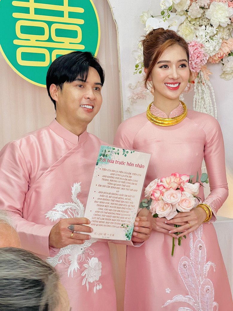 Khoảnh khắc lãng mạn của Hồ Quang Hiếu và Tuệ Như trong ngày trọng đại  - Ảnh 12.