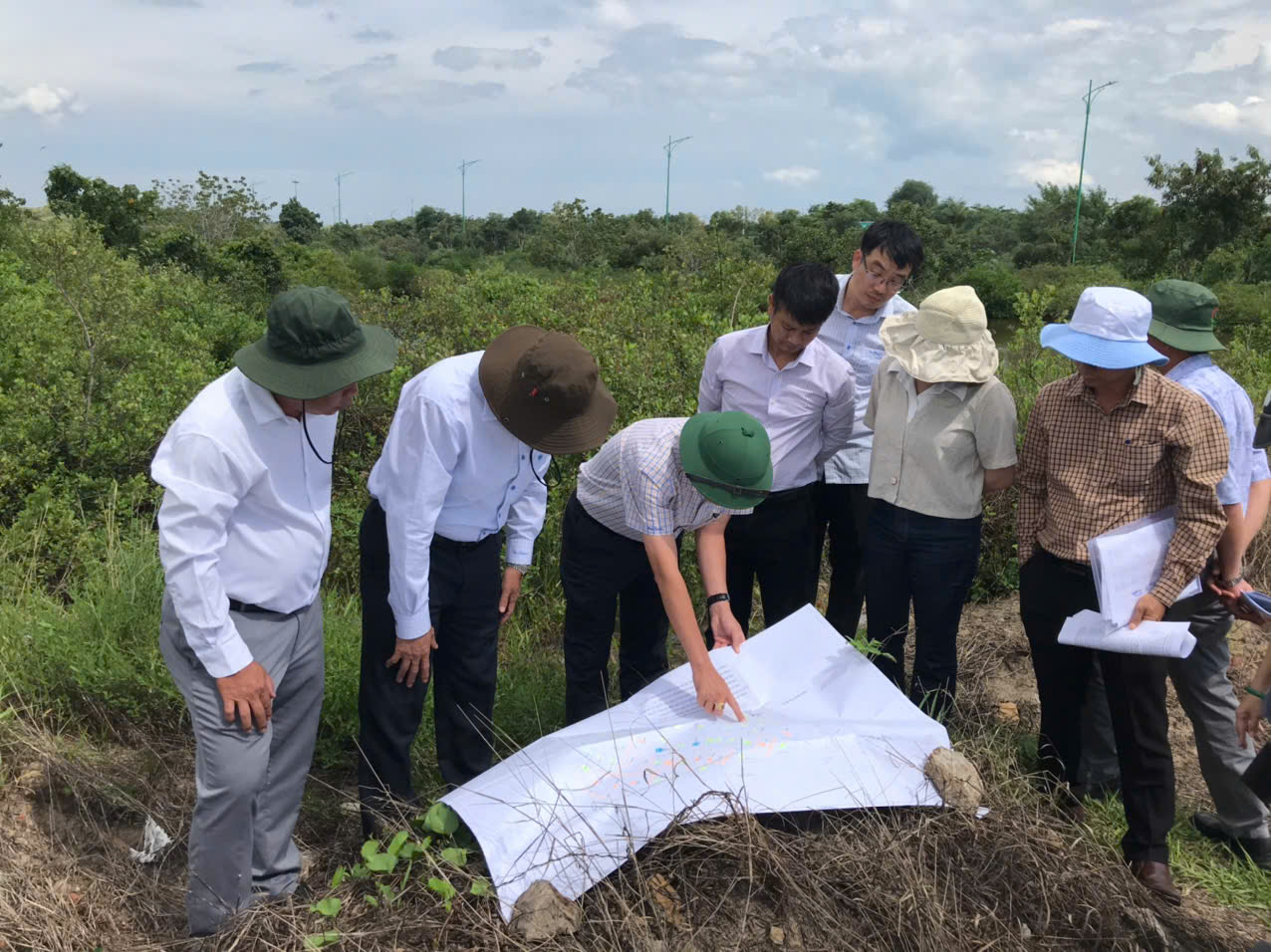 Lãnh đạo tỉnh Lâm Đồng đôn đốc tiến độ Chung cư Sông Cà Ty và Công viên Hùng Vương - Ảnh 2.