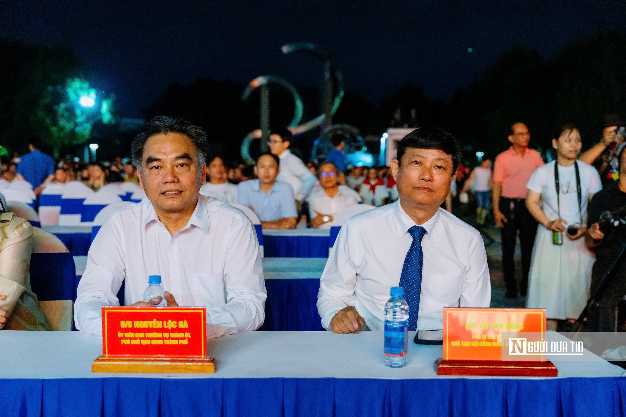 Tp.HCM: Pháo hoa rực sáng đêm Quốc khánh 2/9 tại chương trình đặc biệt “Ánh sao độc lập”- Ảnh 3. Tp.HCM: Pháo hoa rực sáng đêm Quốc khánh 2/9 tại chương trình đặc biệt “Ánh sao độc lập”- Ảnh 3.