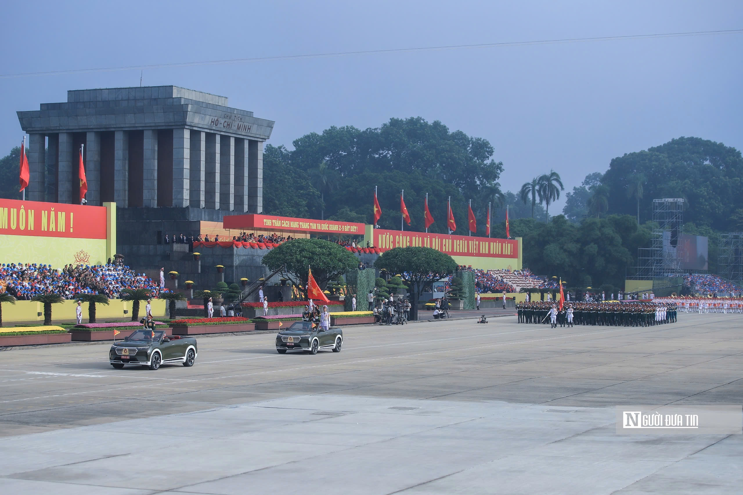 Mãn nhãn toàn cảnh lễ diễu binh, diễu hành trên không, trên bộ, trên biển- Ảnh 10. Mãn nhãn toàn cảnh lễ diễu binh, diễu hành trên không, trên bộ, trên biển - Ảnh 13.