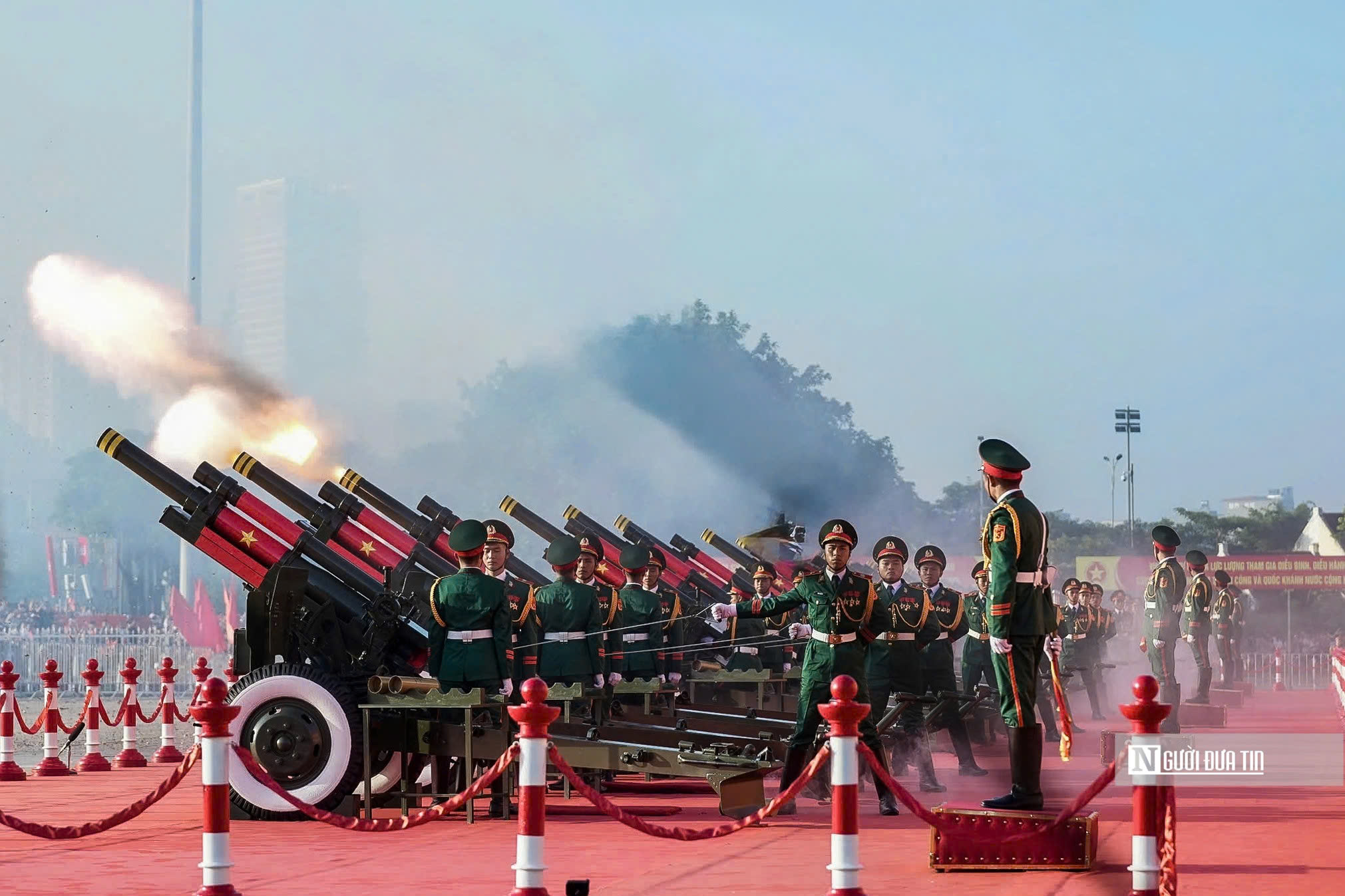Mãn nhãn toàn cảnh lễ diễu binh, diễu hành trên không, trên bộ, trên biển- Ảnh 2. Mãn nhãn toàn cảnh lễ diễu binh, diễu hành trên không, trên bộ, trên biển - Ảnh 2.